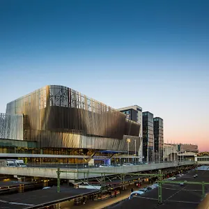 Radisson Blu Waterfront Hotel, Ξενοδοχείο