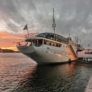 Maelardrottningen Yacht Πλωτό κατάλυμα